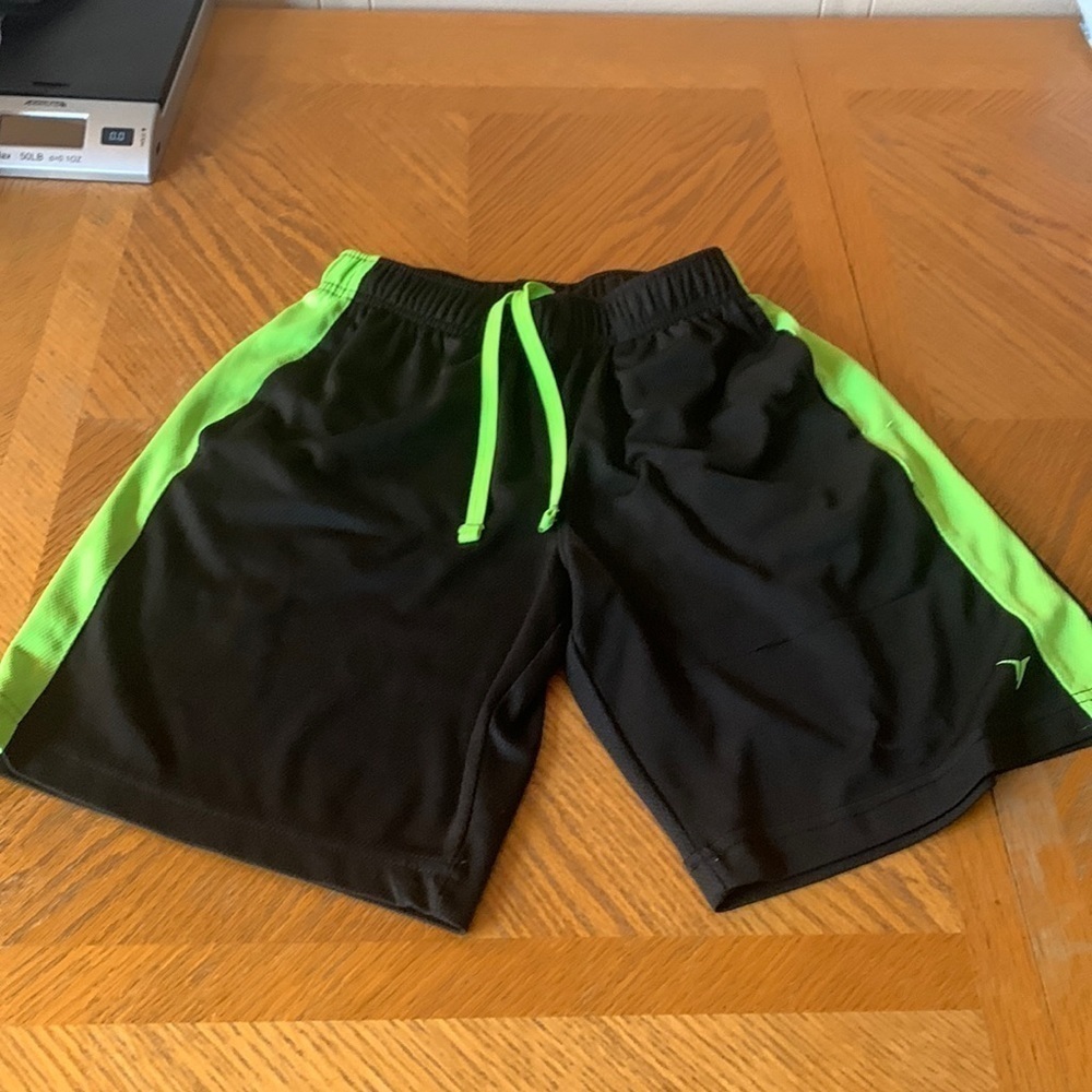 Shorts - Picture 1 of 6